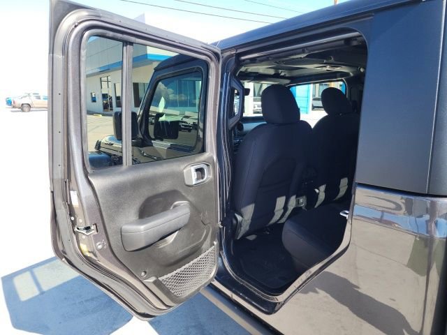 Used 2023 Jeep Gladiator Willys image 22