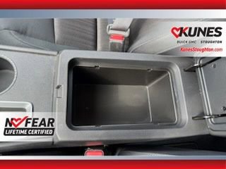 Used 2025 Nissan Altima 2.5 SV FWD image 24