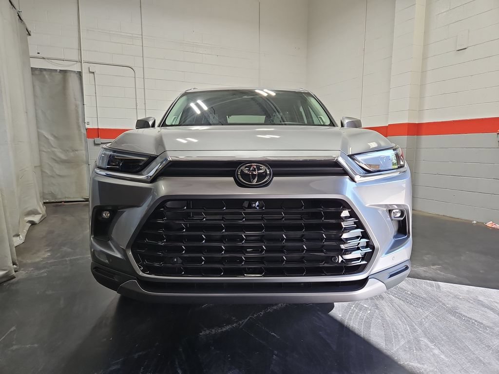 New 2026 Toyota Grand Highlander AWD Hybrid image 2