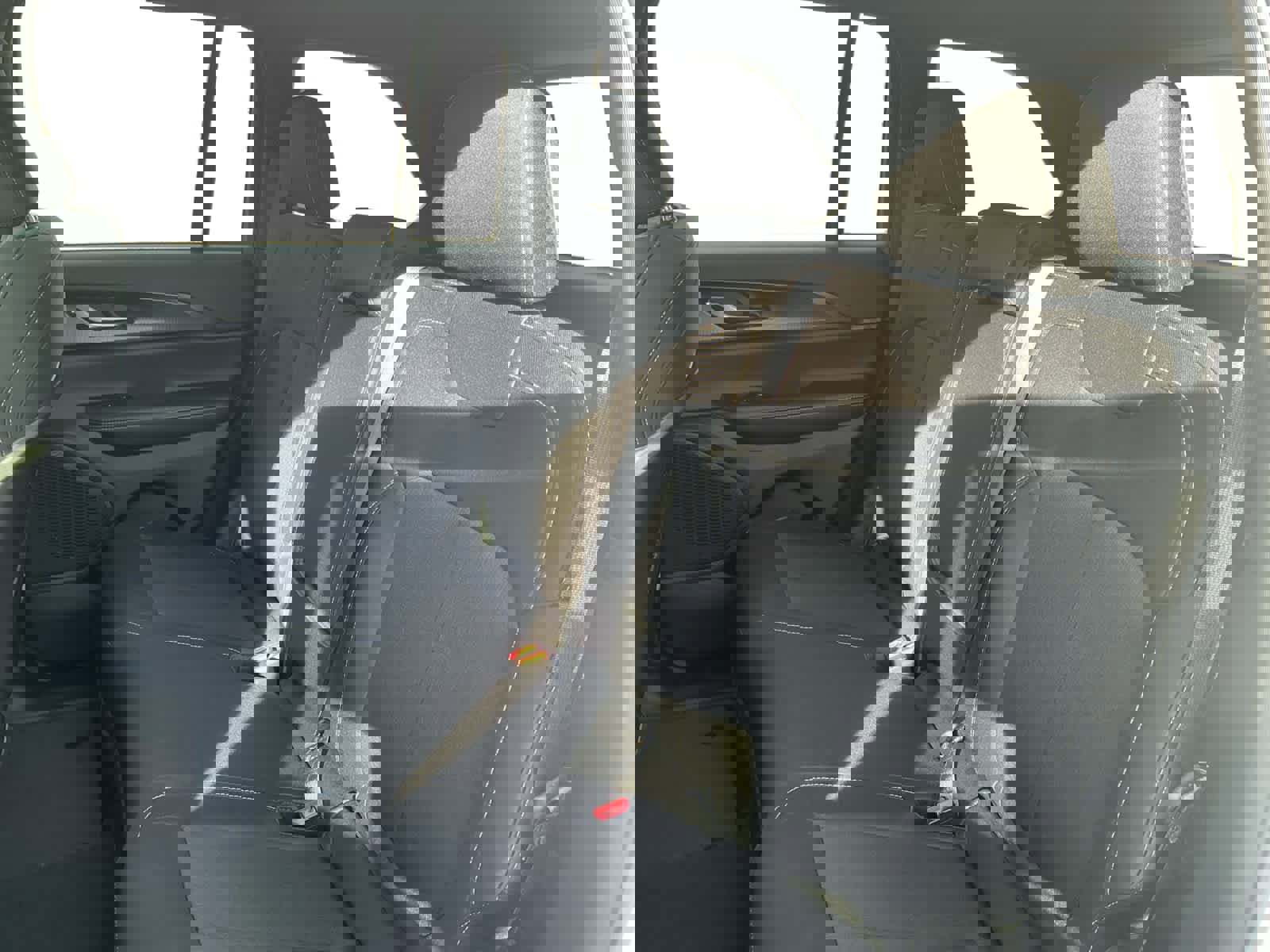 New 2025 Jeep Grand Cherokee Laredo w/ Luxury Tech Group I image 13