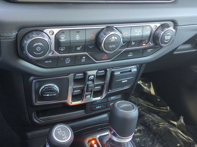 New 2026 Jeep Gladiator Mojave AWD/4WD image 18