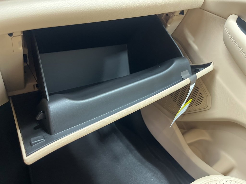 New 2025 Jeep Grand Cherokee L Limited w/ Luxury Tech Group II image 22