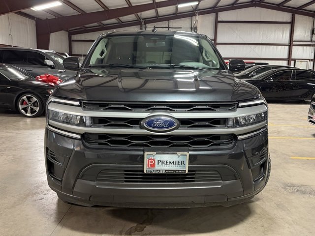 Used 2024 Ford Expedition XLT image 2