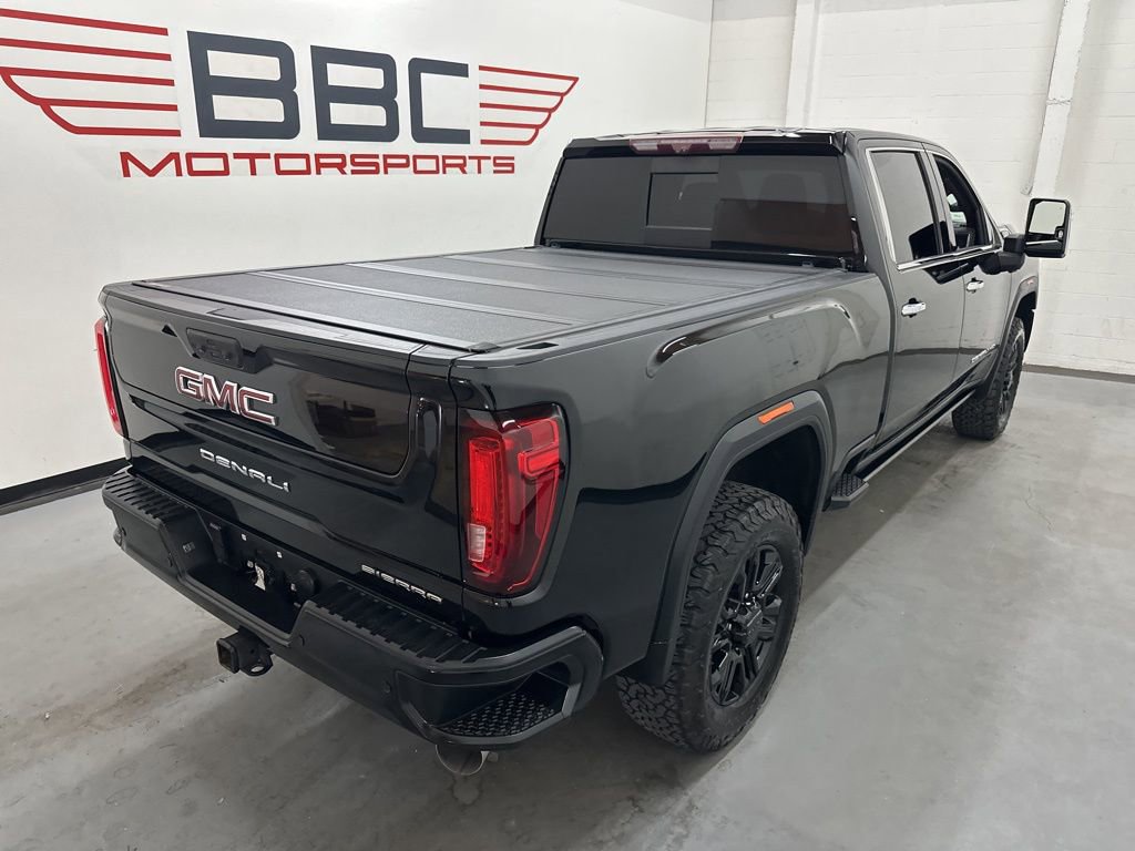 Used 2021 GMC Sierra 2500 Denali w/ Denali Black Diamond Edition image 8