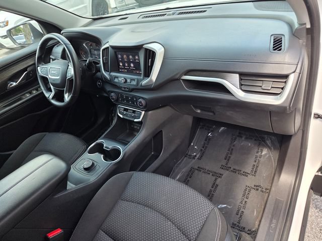 Used 2024 GMC Terrain SLE AWD/4WD image 18