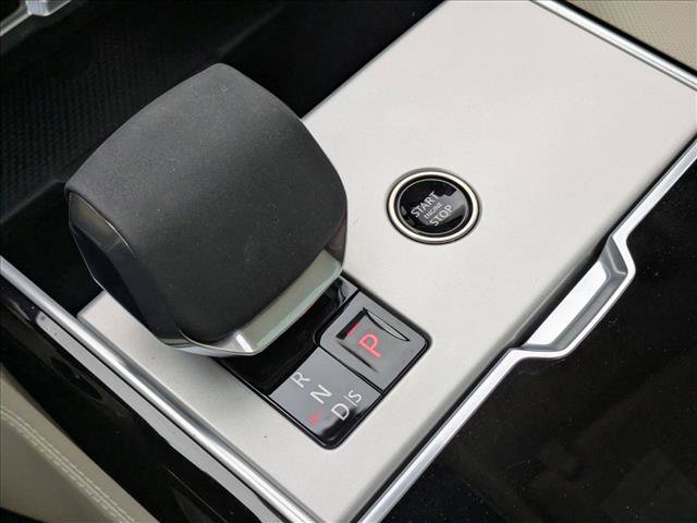 Certified 2024 Land Rover Range Rover SE image 12