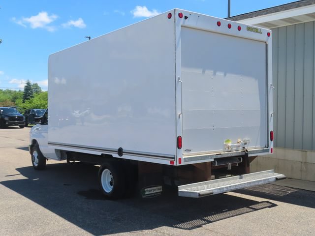 Used 2024 Ford E-450 and Econoline 450 Super Duty RWD image 8