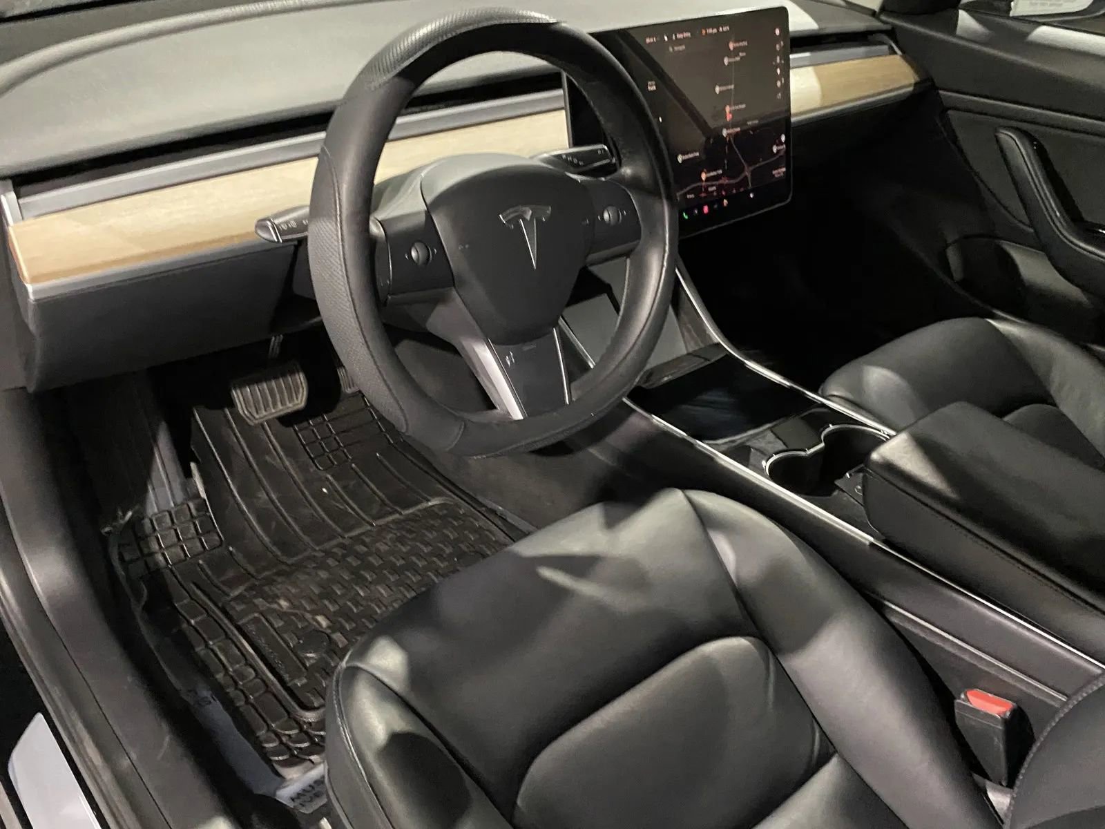 Used 2019 Tesla Model 3 Standard Range Plus image 10