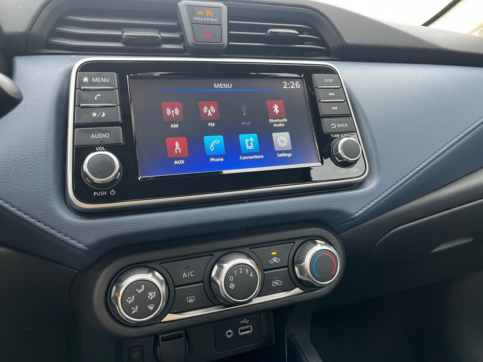 Used 2025 Nissan Versa SV image 20