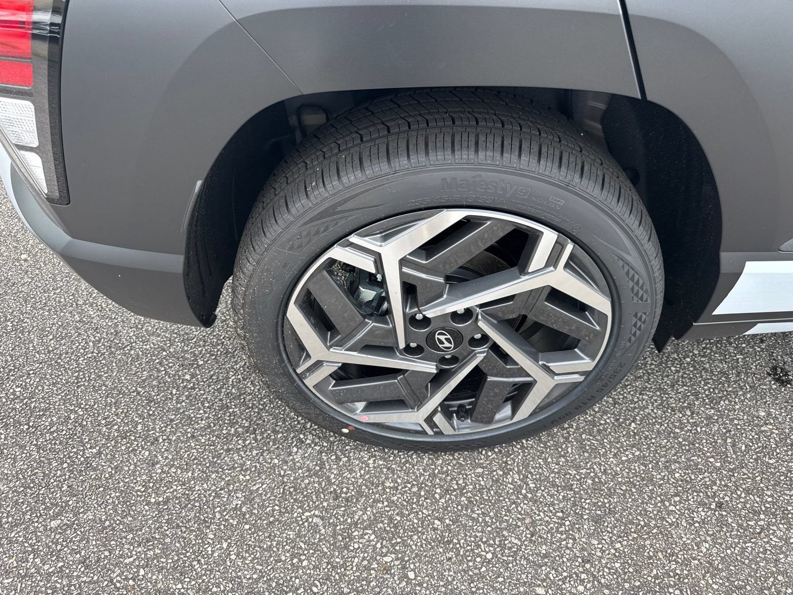 New 2026 Hyundai Kona SEL Premium FWD image 18
