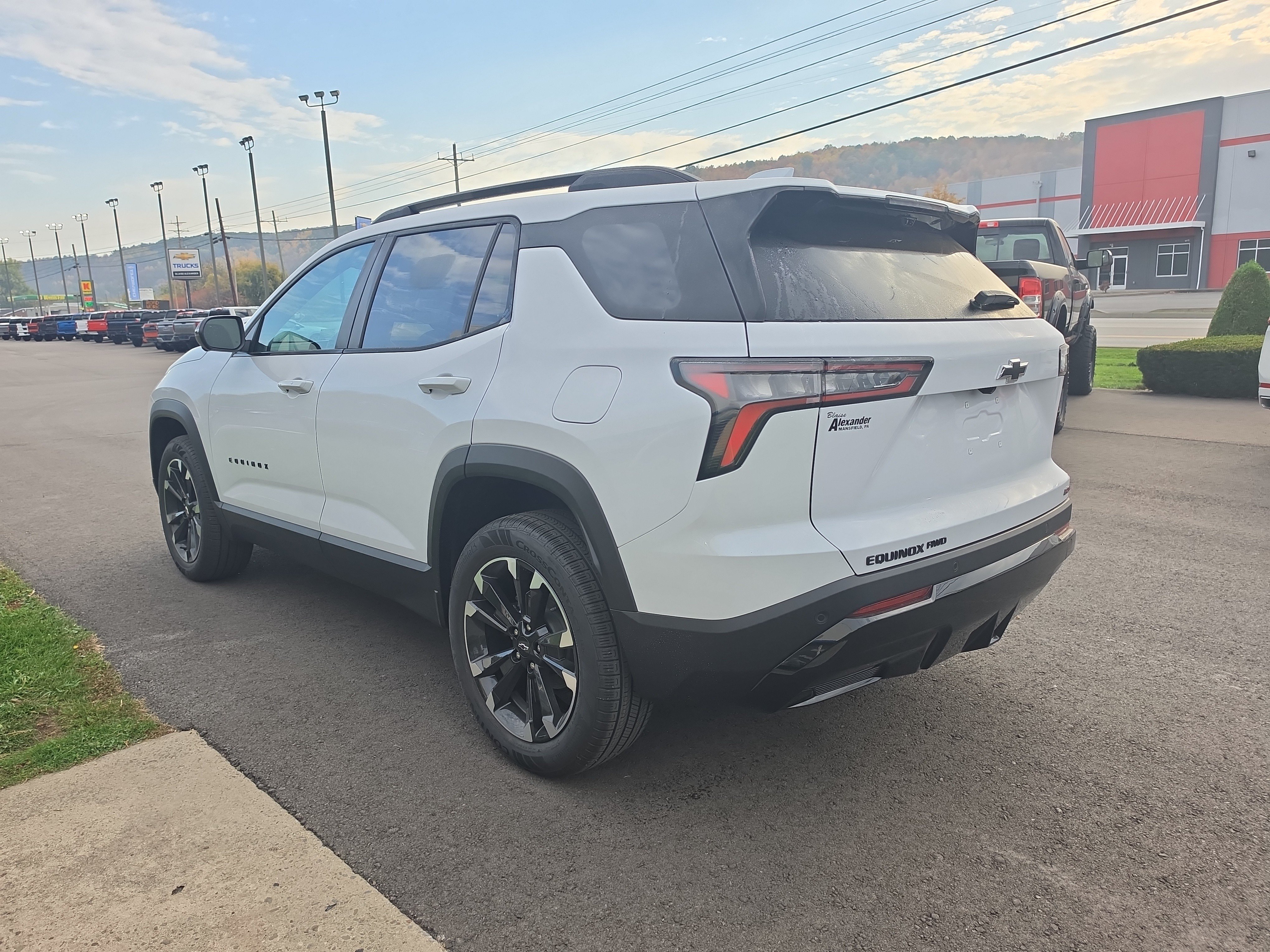 New 2027 Chevrolet Equinox RS w/ Safety and Technology Package AWD/4WD image 6