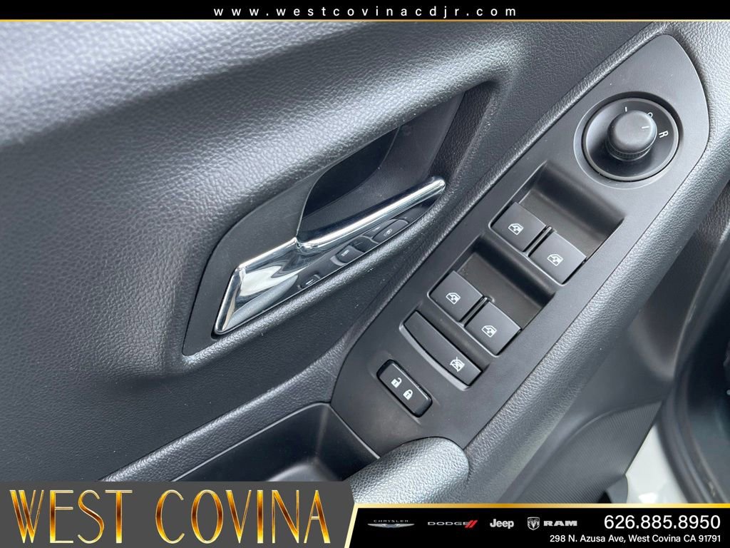 Used 2022 Chevrolet Trax LS w/ Tint and Cruise Package FWD image 13