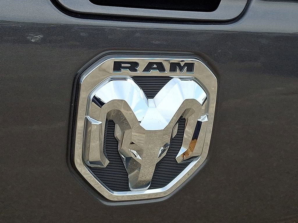 Used 2022 RAM 1500 Laramie AWD/4WD image 31
