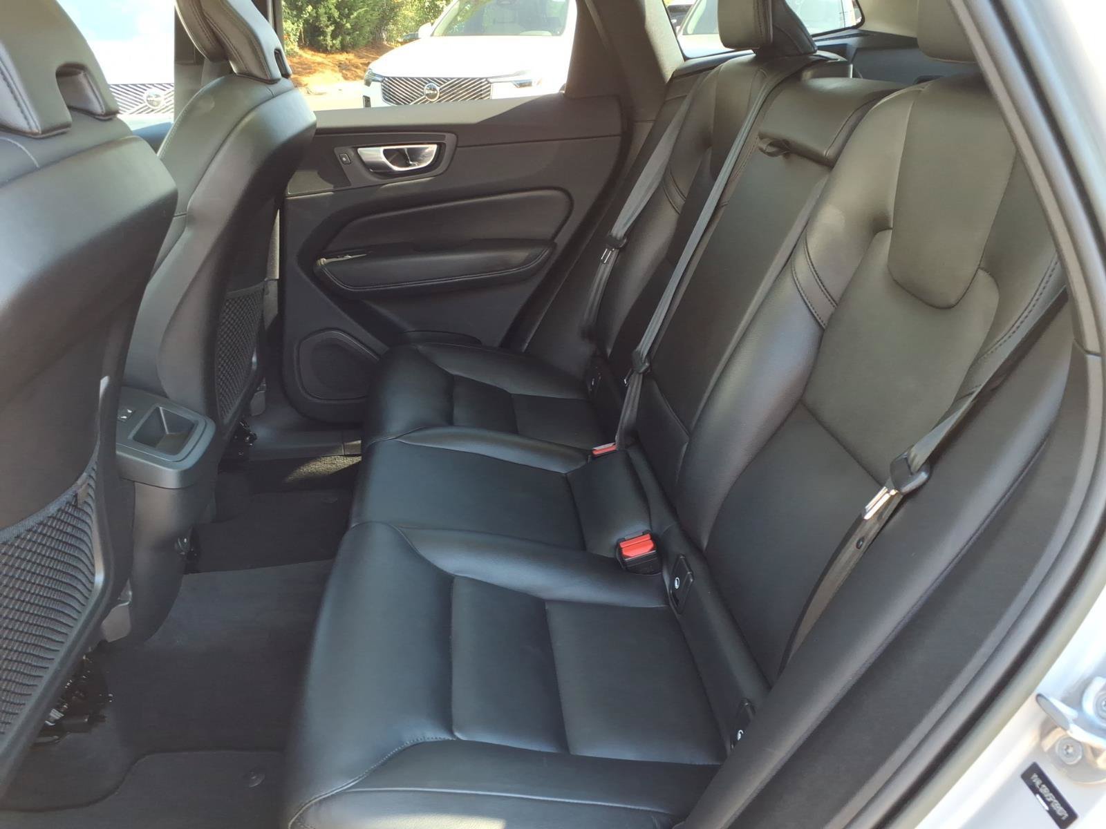 Certified 2023 Volvo XC60 B5 Core w/ Climate Package AWD/4WD image 21