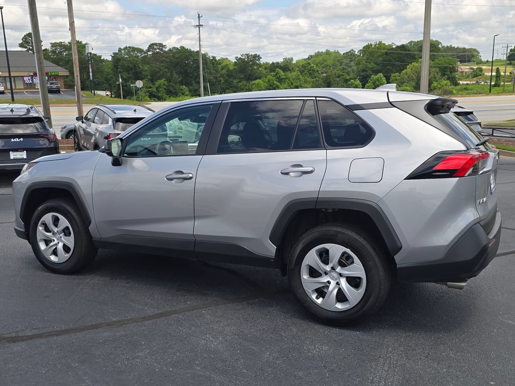 Used 2025 Toyota RAV4 LE FWD image 5