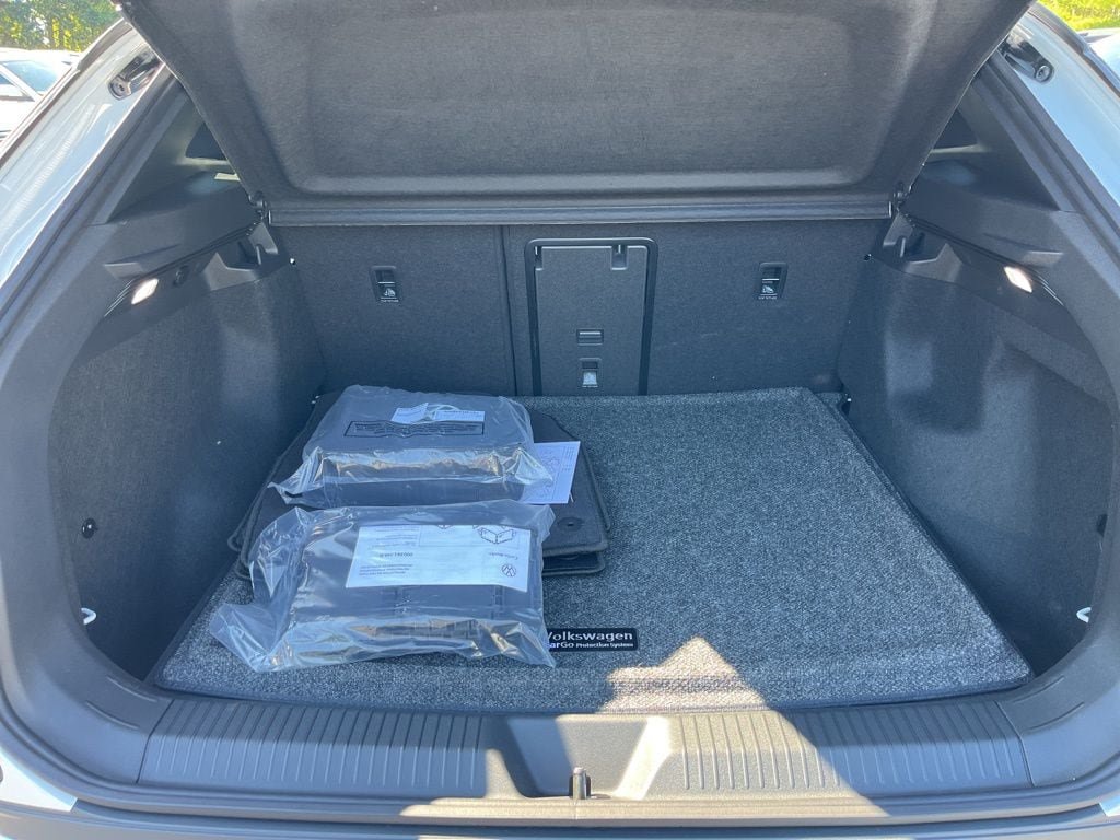 New 2025 Volkswagen ID.4 Pro S RWD image 14