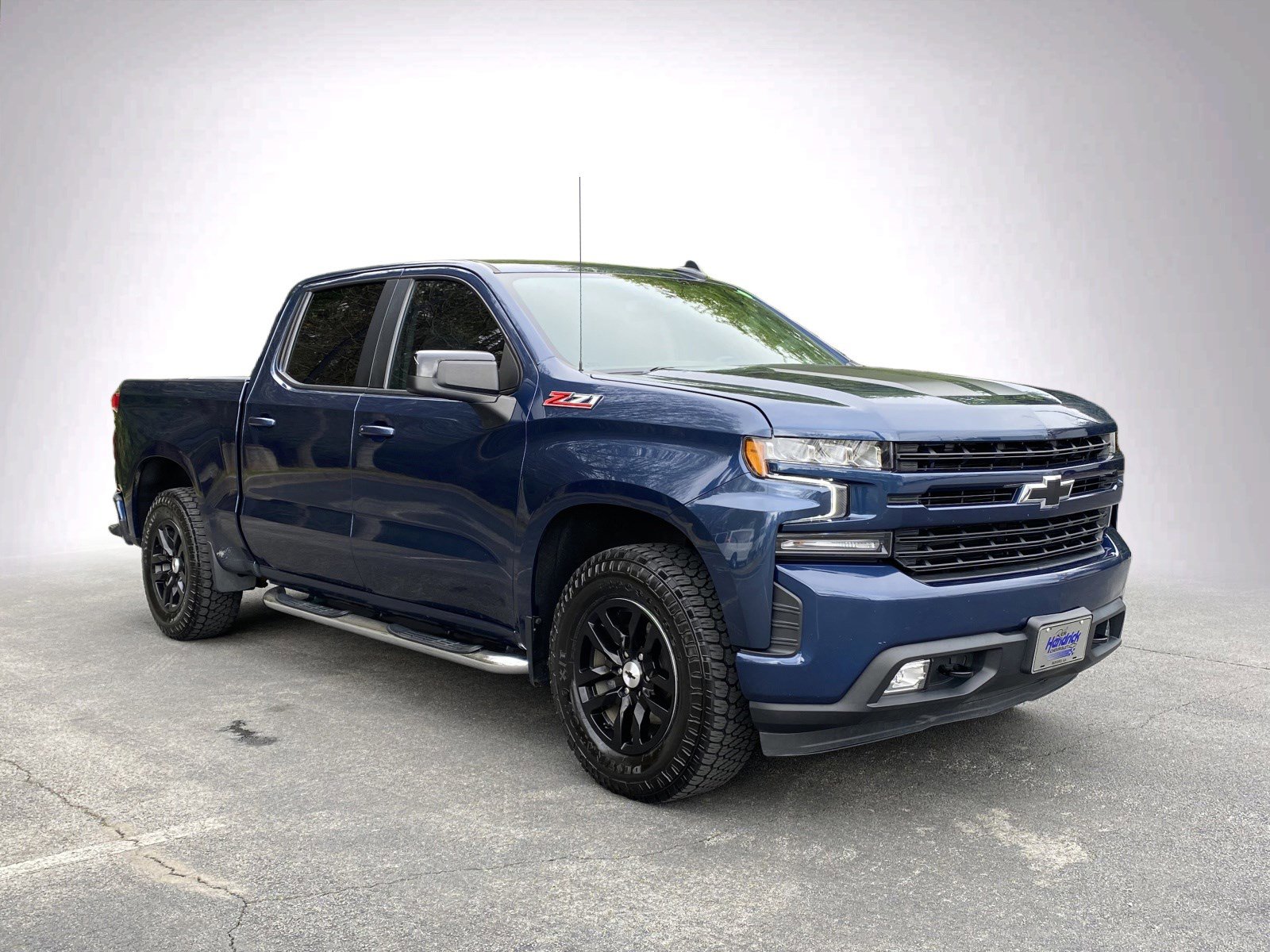 Used 2022 Chevrolet Silverado 1500 RST image 2