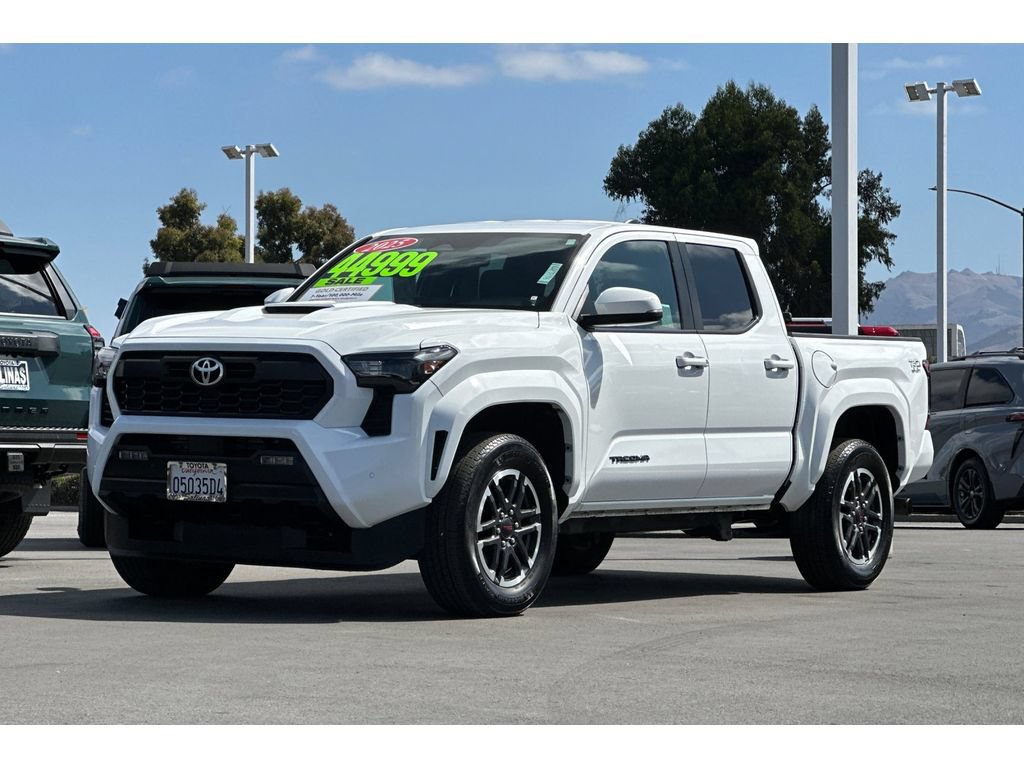 Used 2025 Toyota Tacoma TRD Sport w/ TRD Sport Upgrade Package AWD/4WD image 8