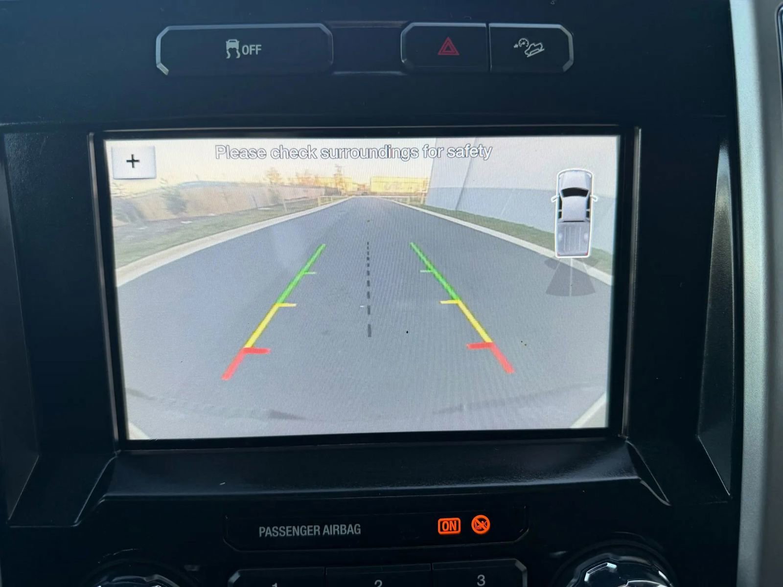 Used 2017 Ford F250 Lariat w/ Chrome Package image 27