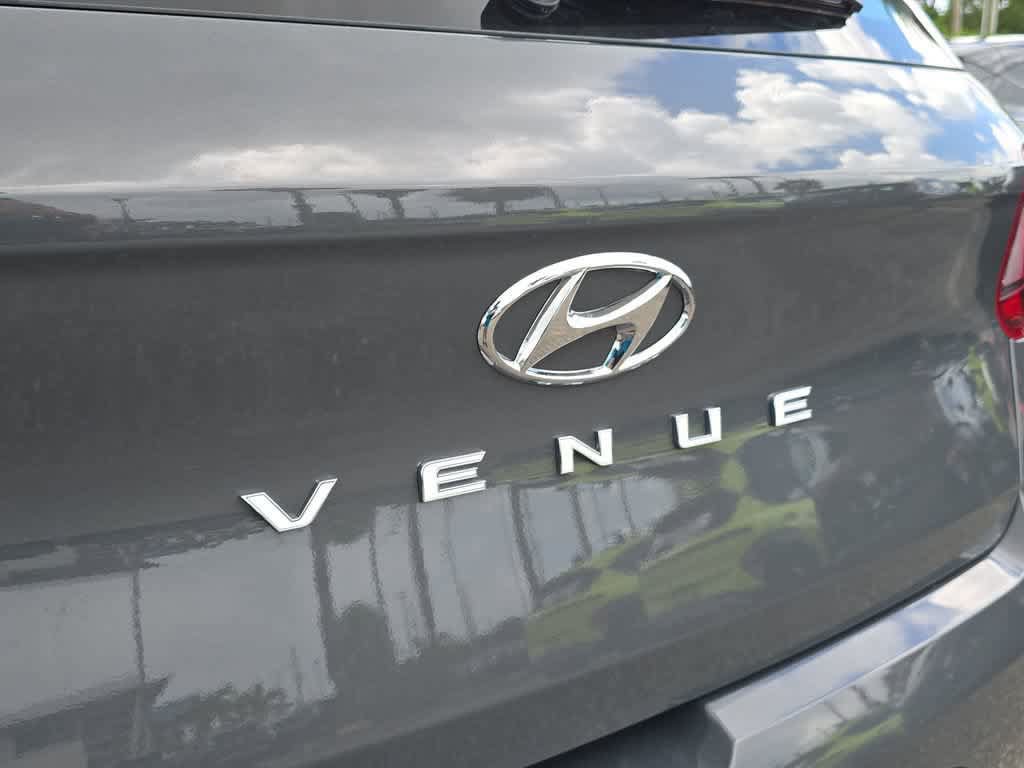New 2026 Hyundai Venue SEL FWD image 13