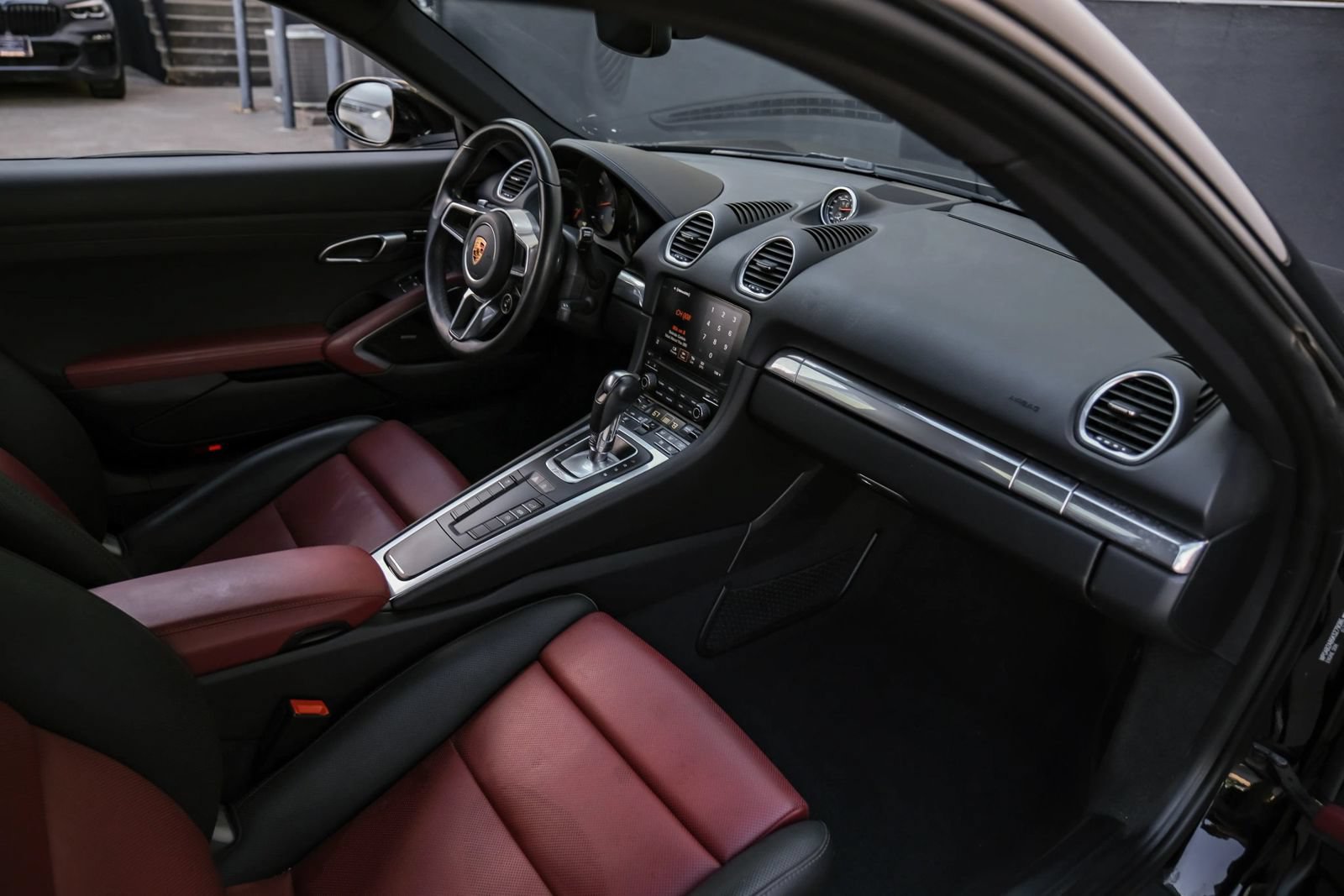 Used 2019 Porsche 718 Cayman S RWD image 13