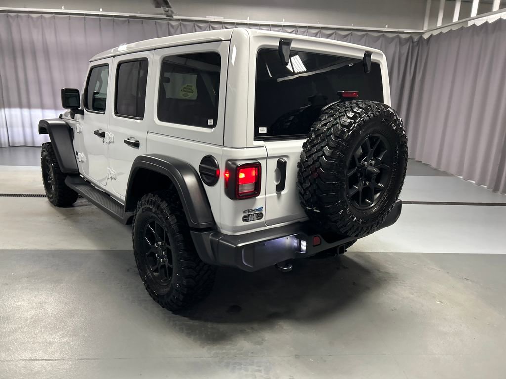 Used 2025 Jeep Wrangler Willys 4xe image 5