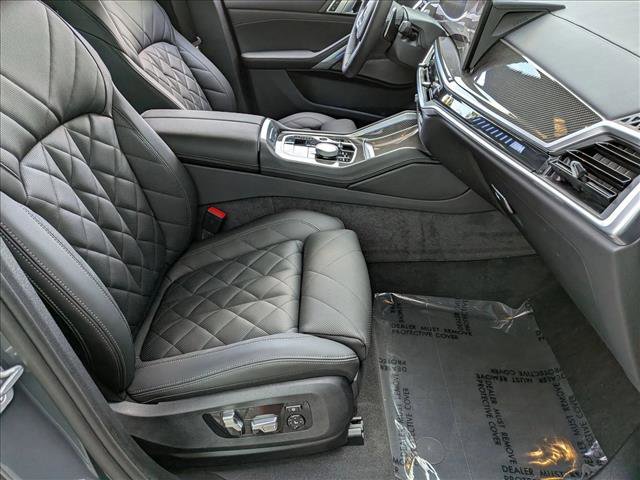 Used 2025 BMW X6 M60i w/ Executive Package image 22