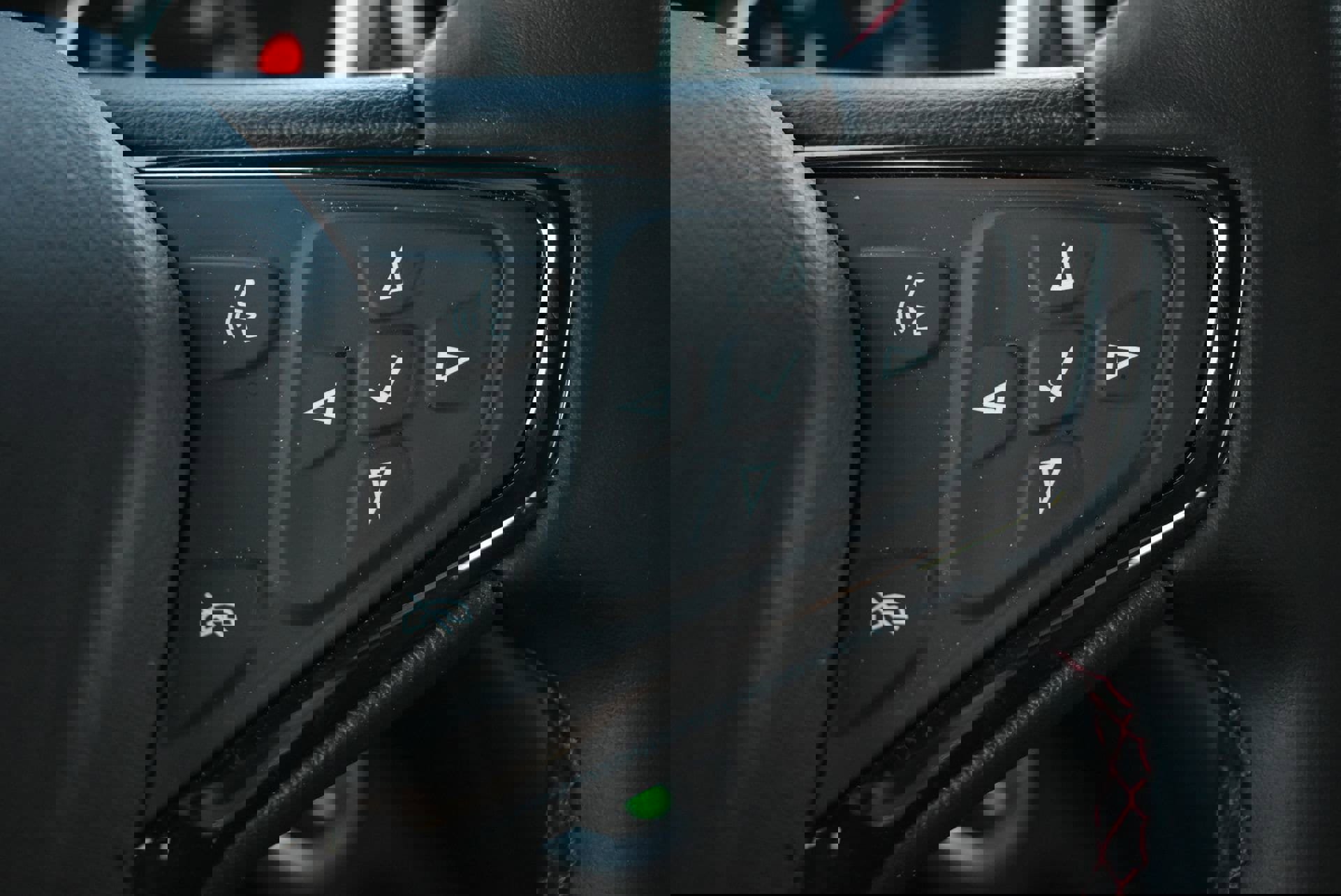 Used 2024 Chevrolet Equinox RS w/ LPO, Floor Liner Package image 20