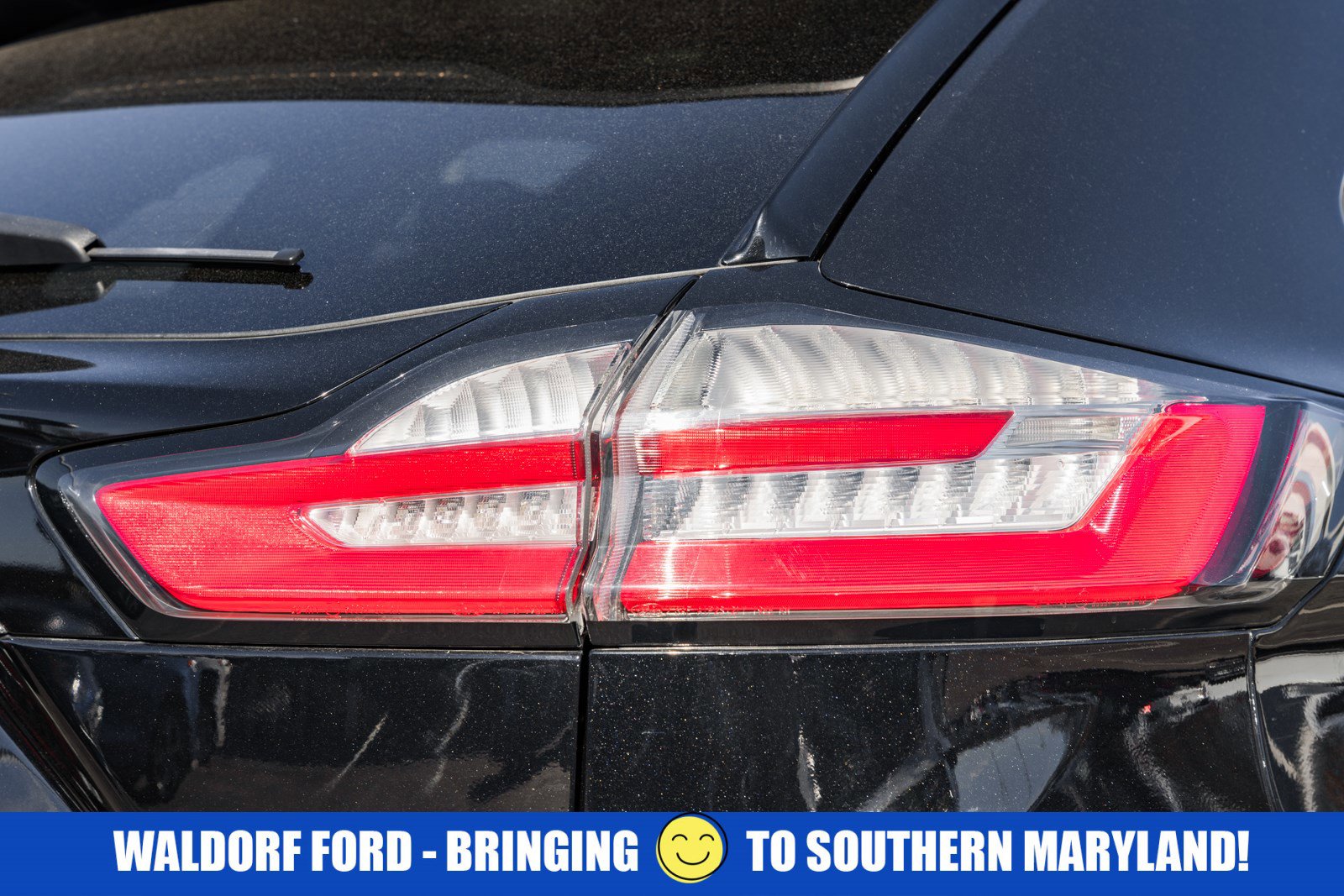 Certified 2020 Ford Edge Titanium w/ Equipment Group 301A image 7