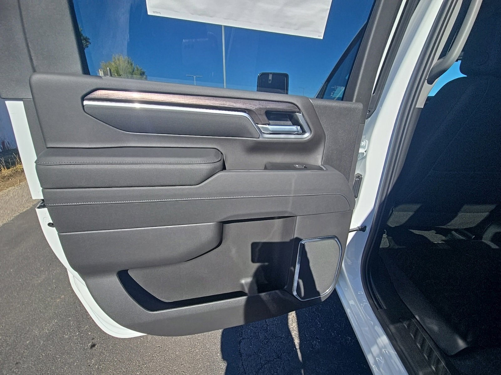 New 2026 Chevrolet Silverado 3500 LTZ w/ LTZ Premium Package image 38