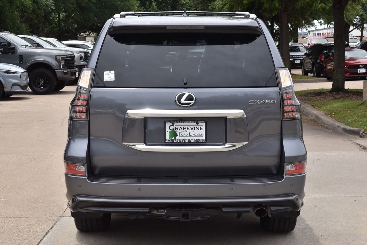 Used 2023 Lexus GX 460 Premium w/ Accessory Package AWD/4WD image 10