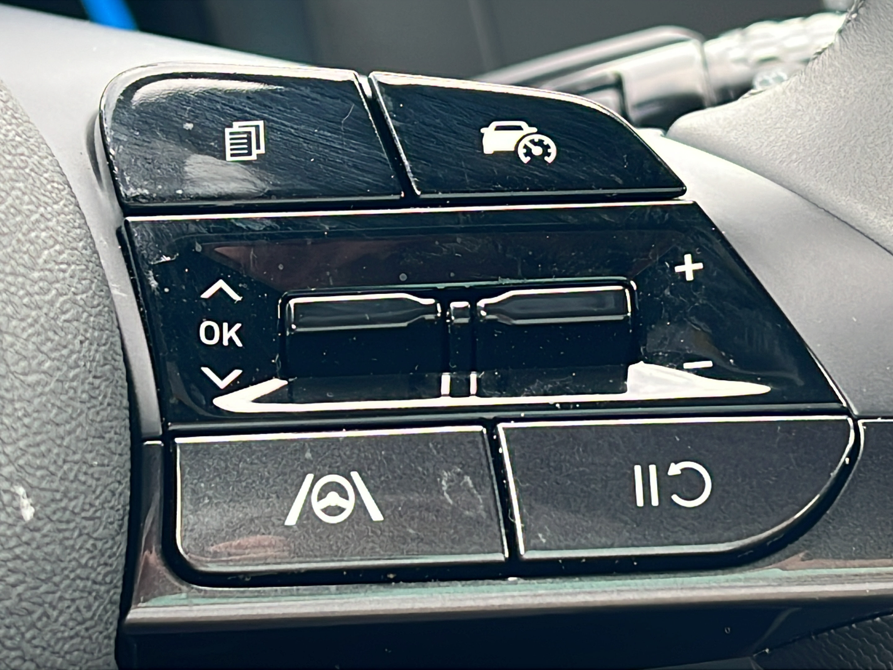 Certified 2025 Hyundai Elantra Sport FWD image 19