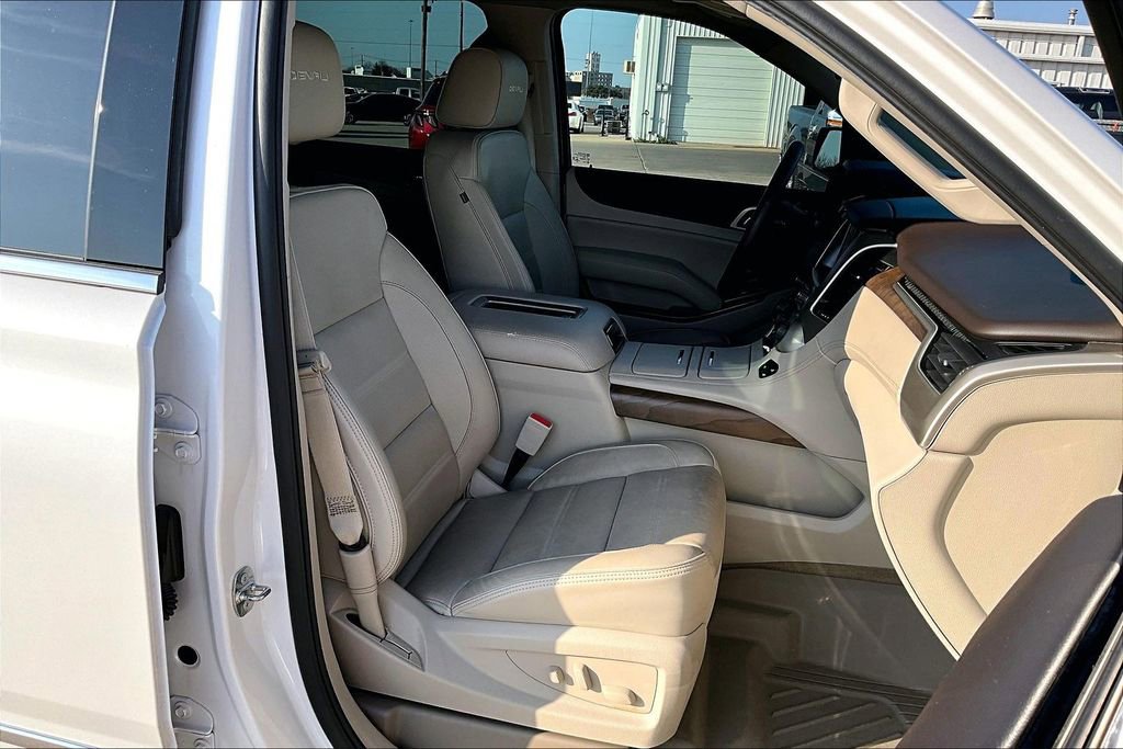 Used 2018 GMC Yukon Denali w/ Denali Ultimate Package image 10