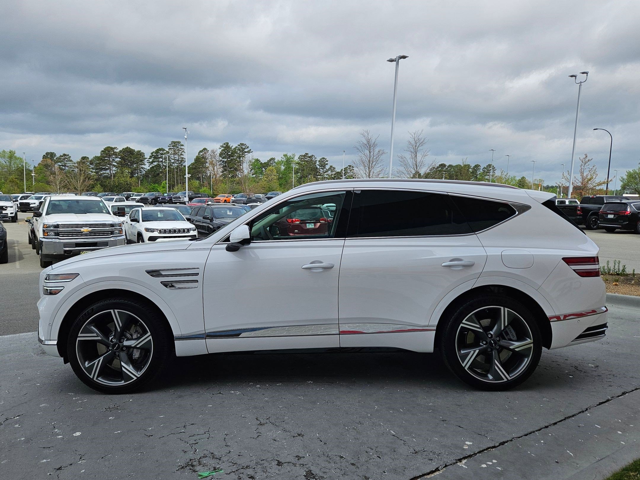 Used 2025 Genesis GV80 3.5T Prestige image 4