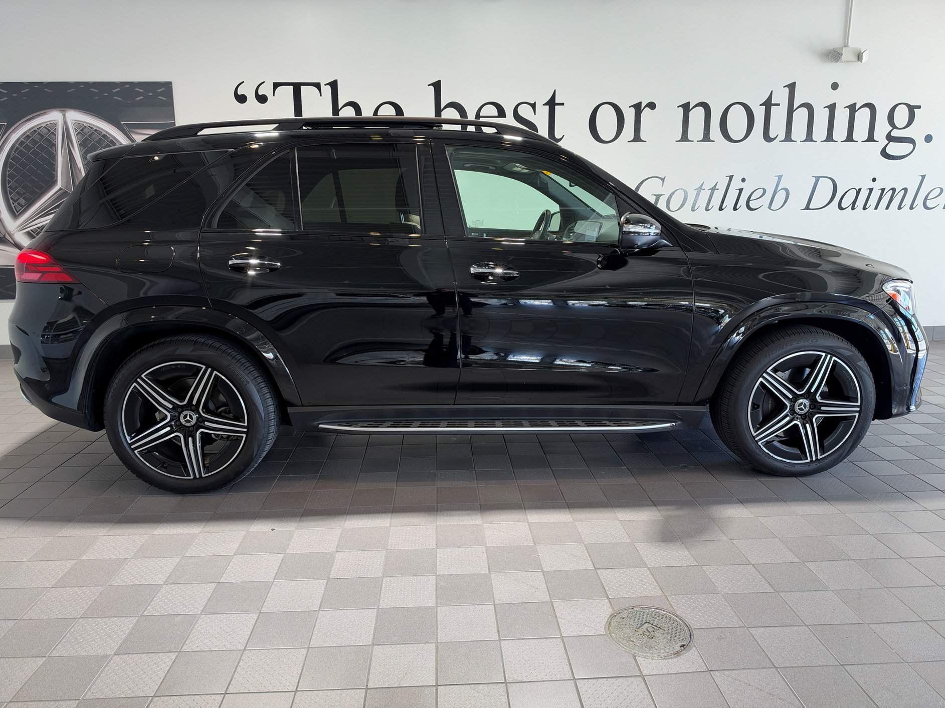 Certified 2024 Mercedes-Benz GLE 350 4MATIC image 3
