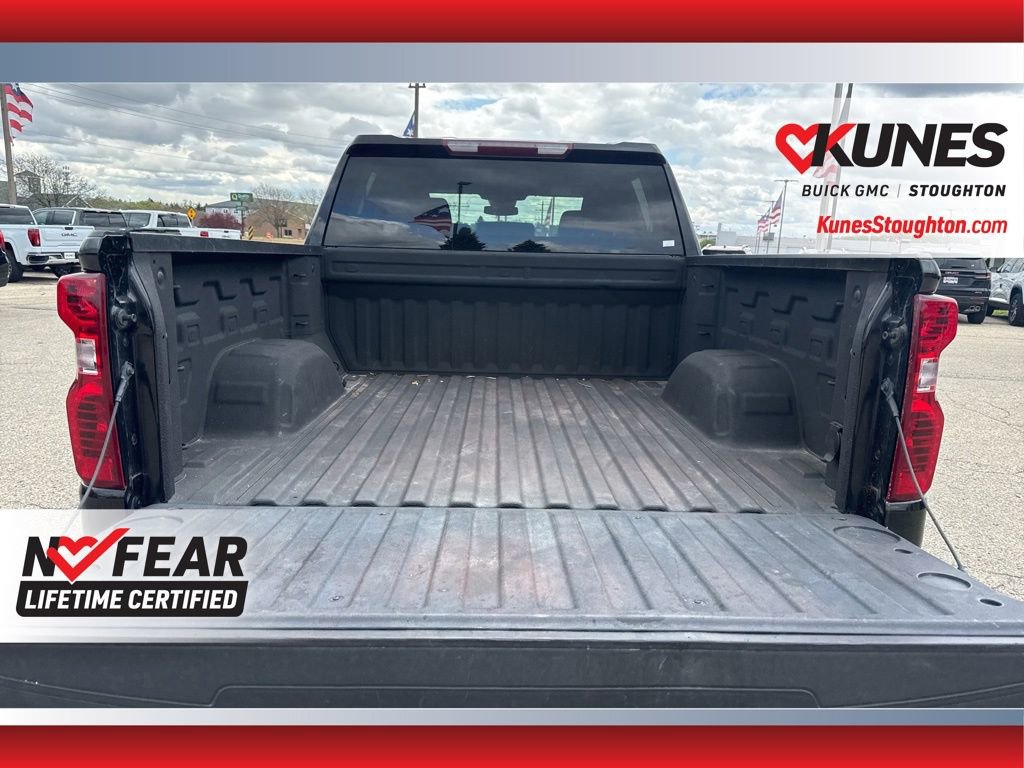 Used 2022 Chevrolet Silverado 1500 LT AWD/4WD image 19