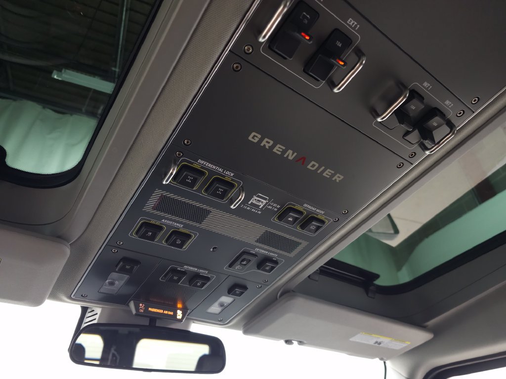 Used 2024 INEOS Grenadier Station Wagon AWD/4WD image 29