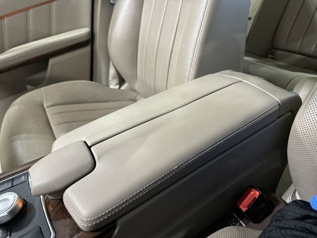 Used 2011 Mercedes-Benz E 550 Sedan image 27