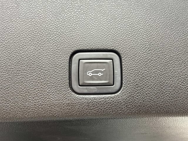 Certified 2024 Cadillac XT6 Luxury w/ LPO, Floor Liner Package AWD/4WD image 29