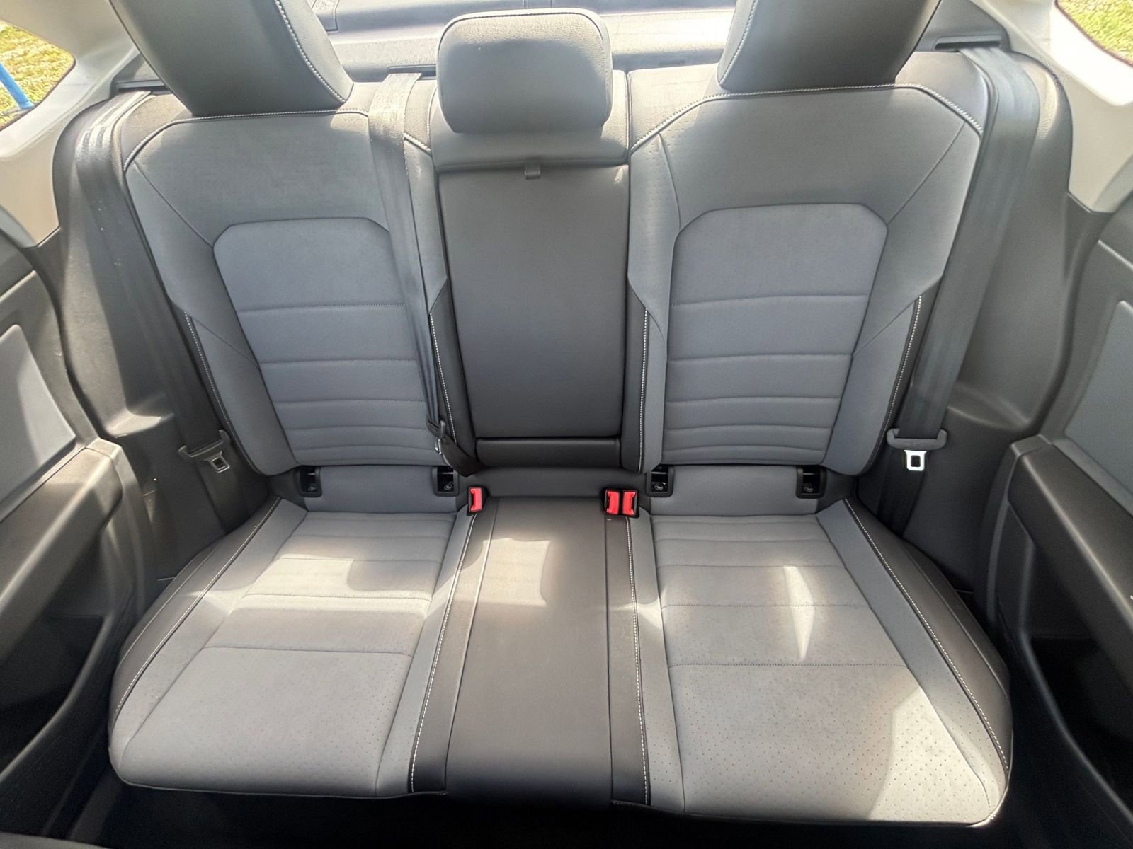 Used 2025 Volkswagen Jetta SE image 40