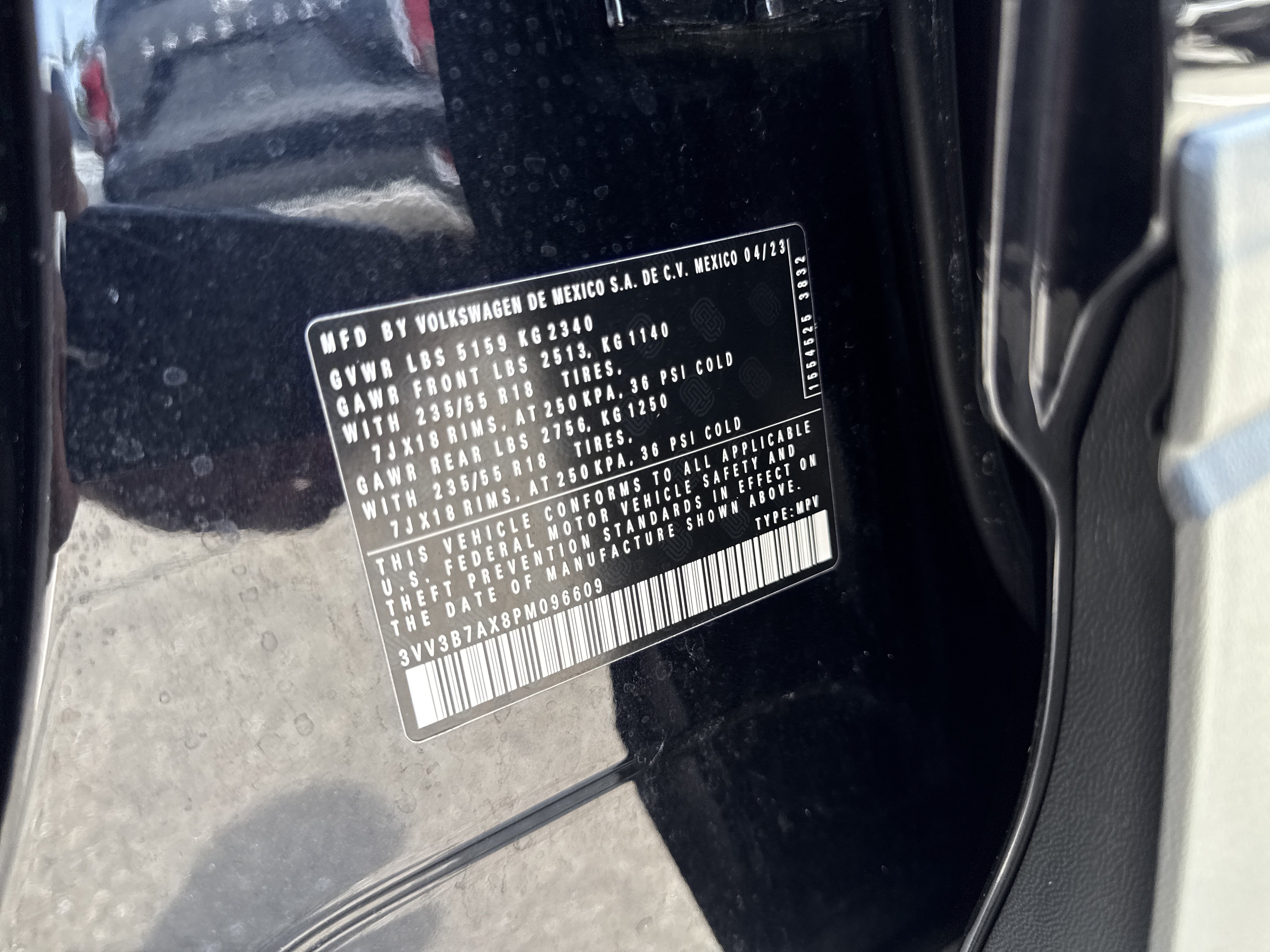 Used 2023 Volkswagen Tiguan SE FWD image 32