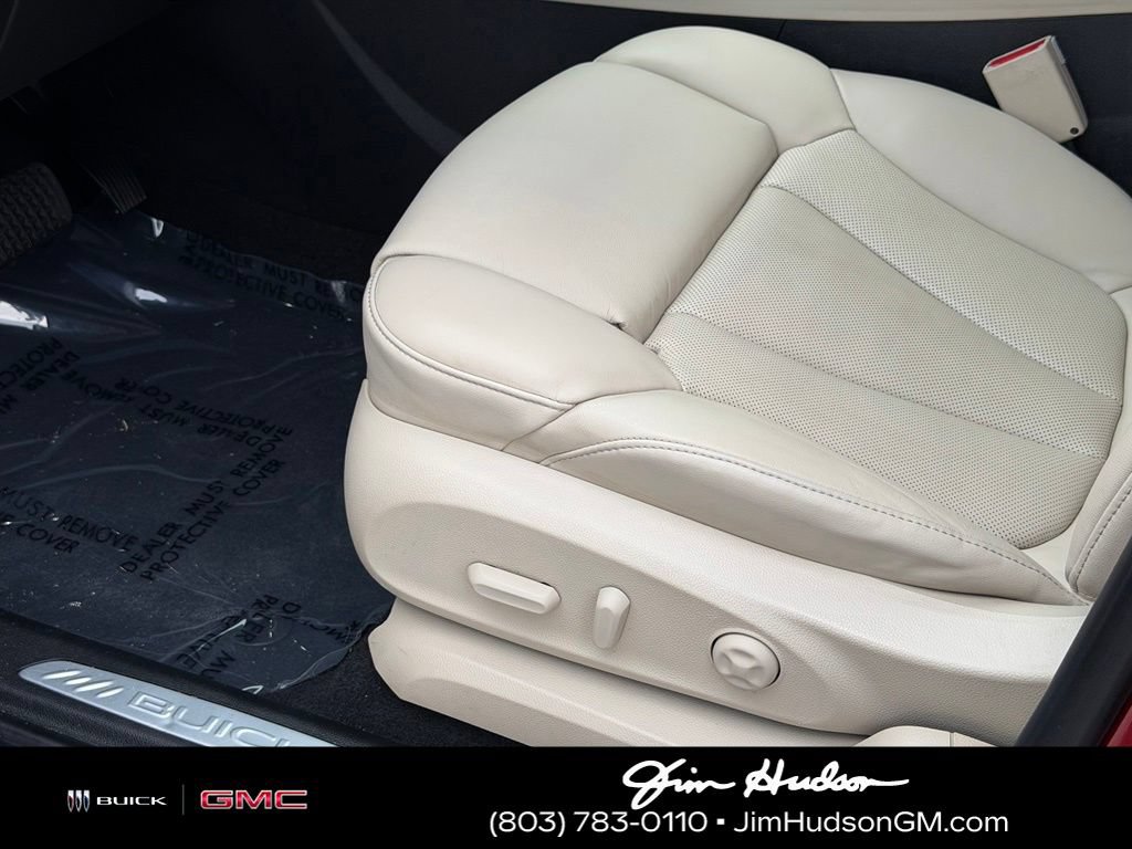 Used 2020 Buick Envision Premium w/ Driver Confidence Package AWD/4WD image 19