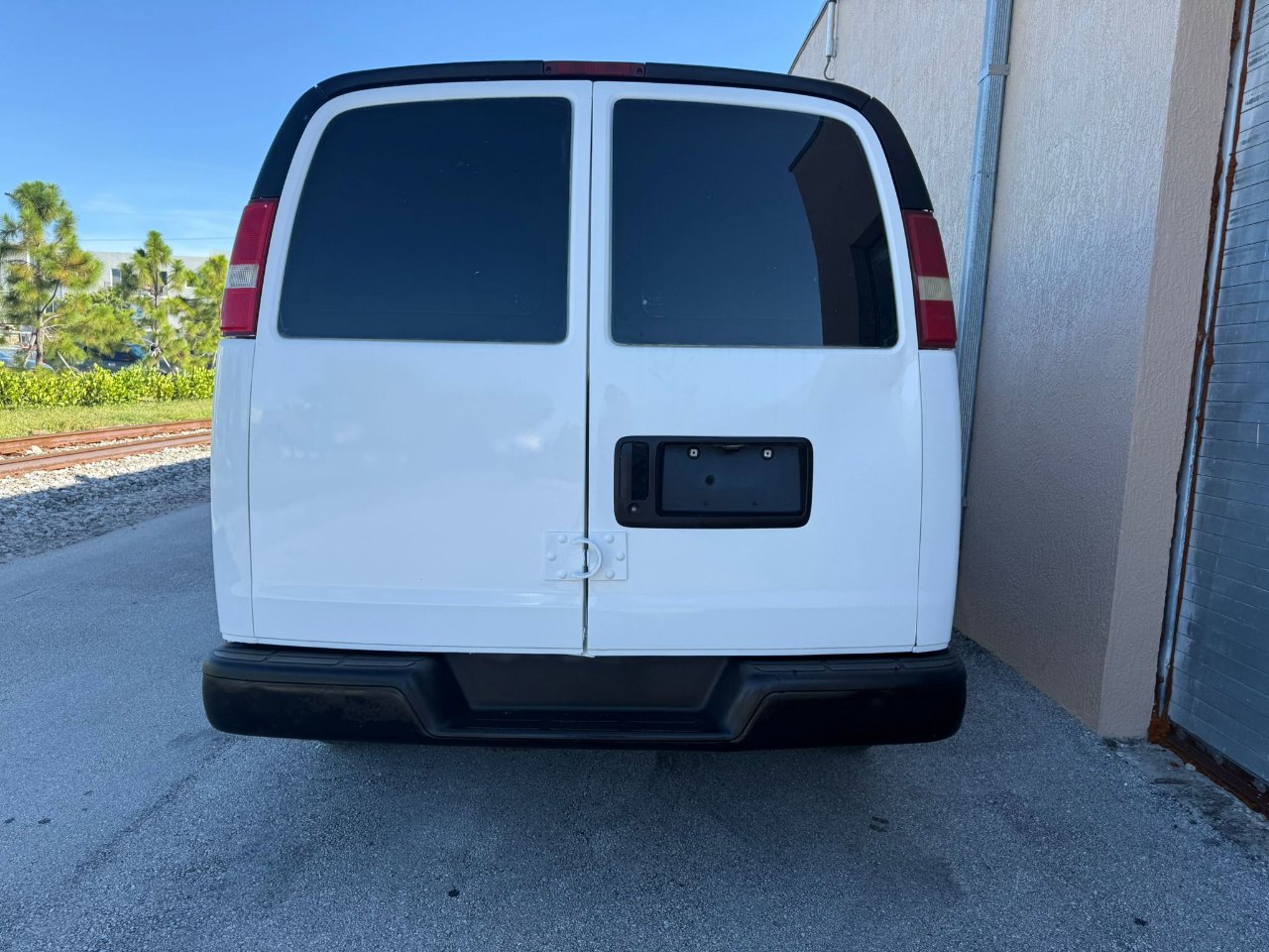 Used 2003 Chevrolet Express 3500 image 6