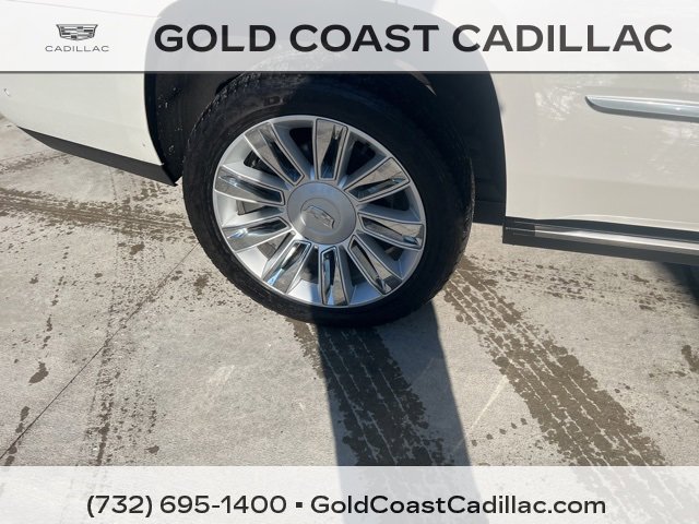 Used 2020 Cadillac Escalade Platinum image 6