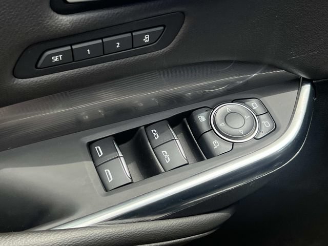 Certified 2025 Cadillac XT4 Premium Luxury AWD/4WD image 15