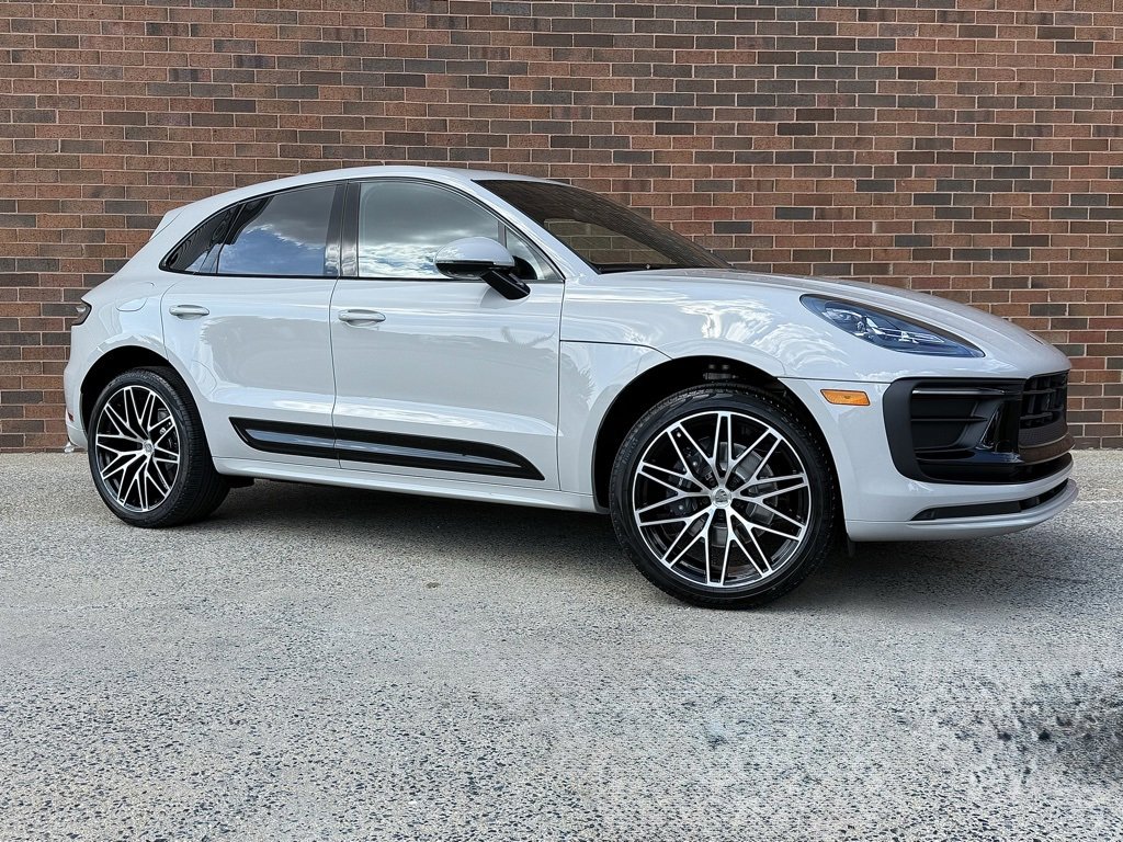 New 2026 Porsche Macan image 9