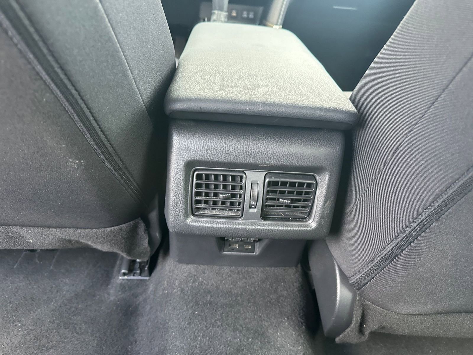 Used 2025 Toyota Camry LE image 23