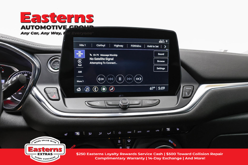 Used 2025 Chevrolet Blazer LT FWD image 13