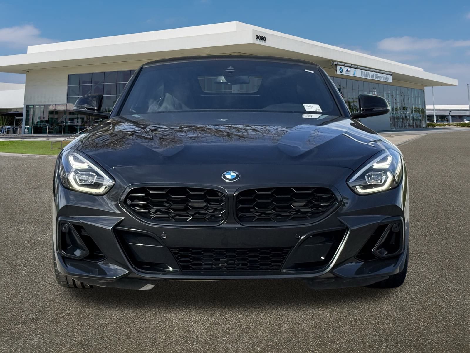 Certified 2023 BMW Z4 sDrive30i w/ Shadowloine Package image 3