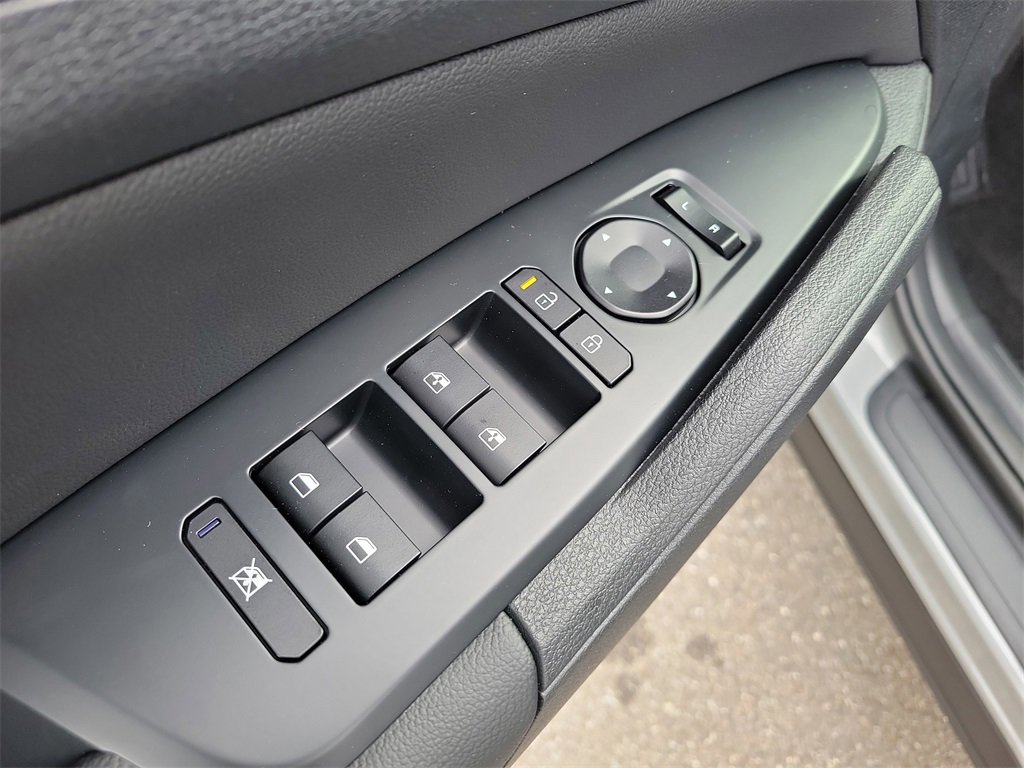 New 2026 Kia Sportage EX image 22